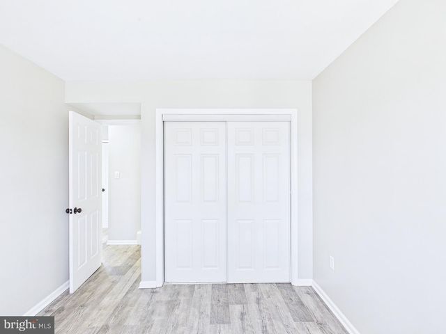 6030 RESTVIEW DR, Harrisburg, PA 17112