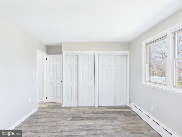 6030 RESTVIEW DR, Harrisburg, PA 17112