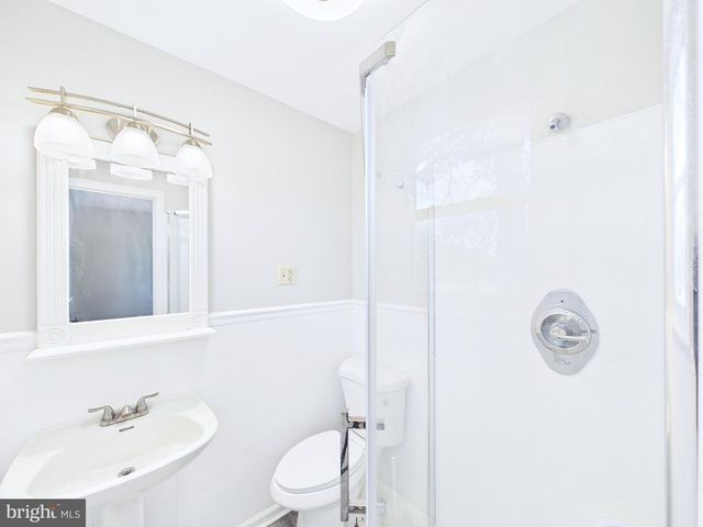 6030 RESTVIEW DR, Harrisburg, PA 17112