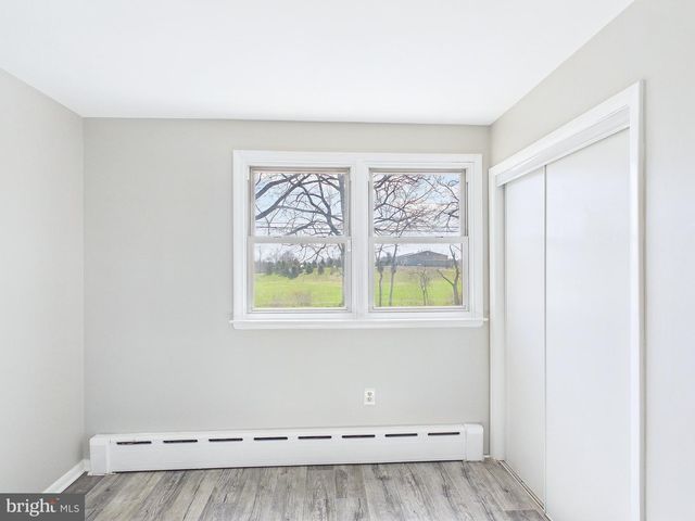 6030 RESTVIEW DR, Harrisburg, PA 17112