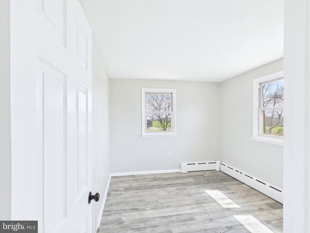 6030 RESTVIEW DR, Harrisburg, PA 17112