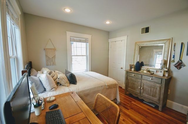 103 Welles Ave 1L, Boston, MA 02124