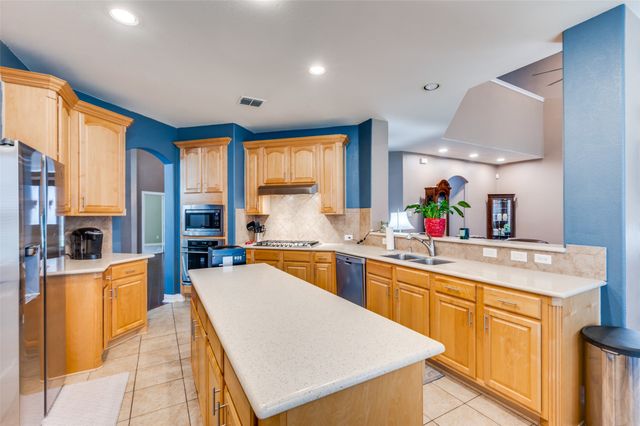 110 Paradise Cove, Shady Shores, TX 76208