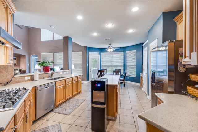 110 Paradise Cove, Shady Shores, TX 76208