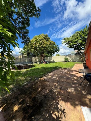1281 W 35th Street, Riviera Beach, FL 33404