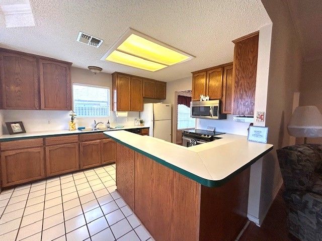 2331 Willow Dr, Portland, TX 78374