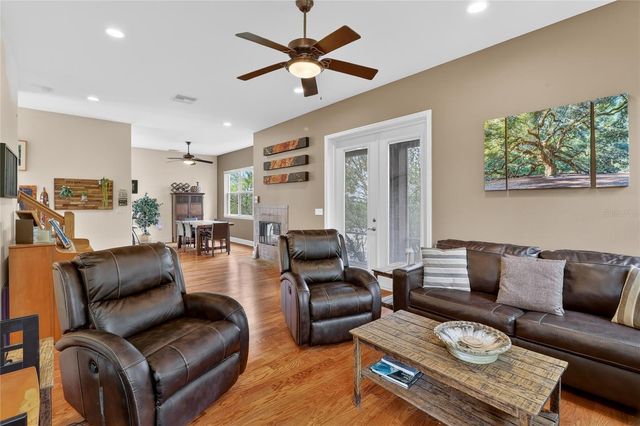 929 CARLTON AVENUE, Lake Wales, FL 33853