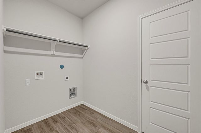 2106 Spring Hollow Drive, Baytown, TX 77521