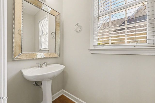 203 Rose Valley Woods, Cary, NC 27513