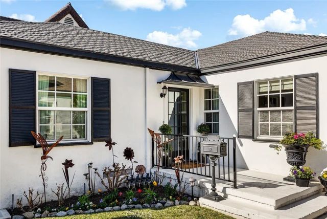 1641 E Orange Grove, Pasadena, CA 91104