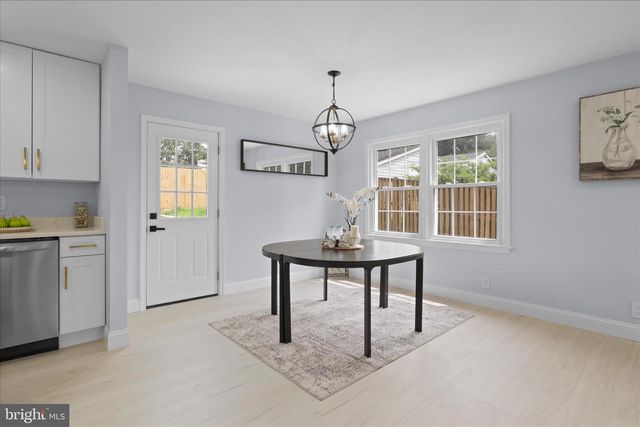 3416 SUNNY VIEW DR, Alexandria, VA 22309