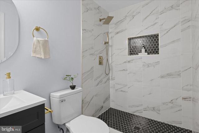 3416 SUNNY VIEW DR, Alexandria, VA 22309