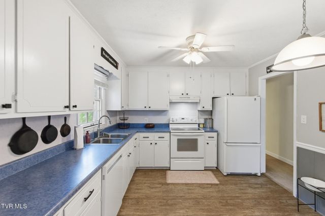 211 Independence Drive, Bristol, VA 24201