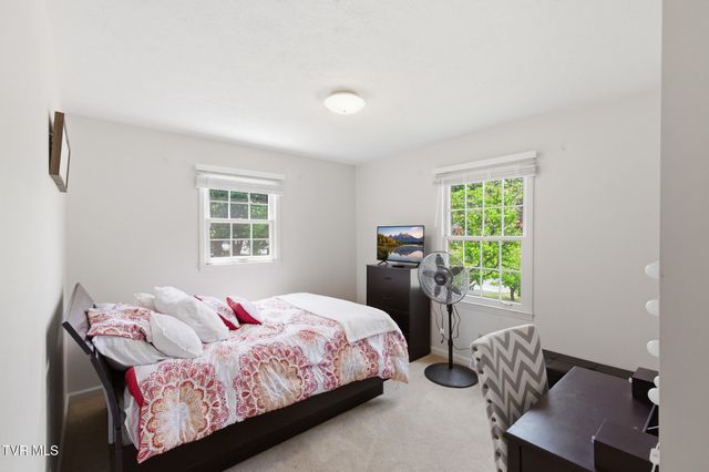 211 Independence Drive, Bristol, VA 24201