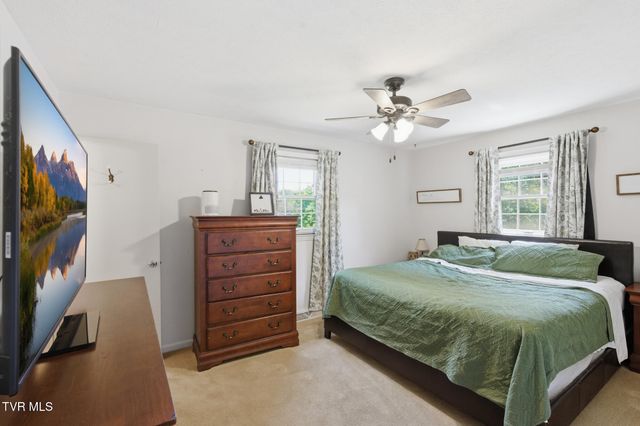 211 Independence Drive, Bristol, VA 24201