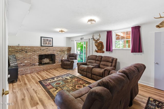 211 Independence Drive, Bristol, VA 24201