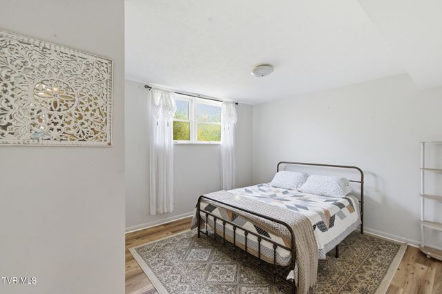 211 Independence Drive, Bristol, VA 24201