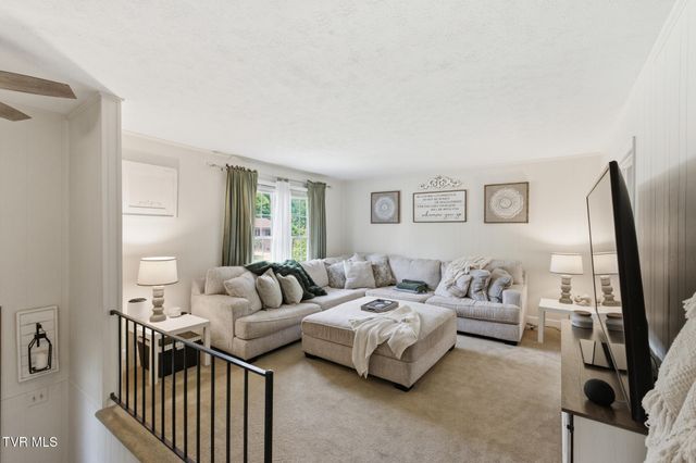 211 Independence Drive, Bristol, VA 24201