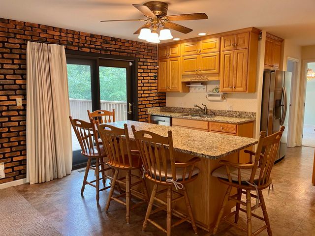 126 Honeysuckle Lane, Huntington, WV 25701