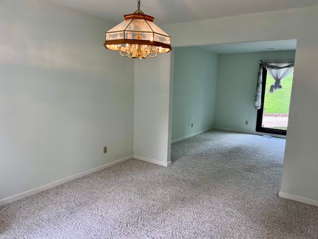 126 Honeysuckle Lane, Huntington, WV 25701