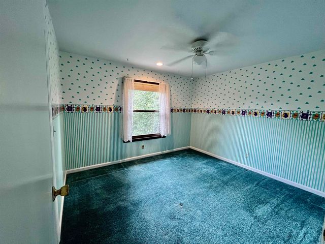 126 Honeysuckle Lane, Huntington, WV 25701