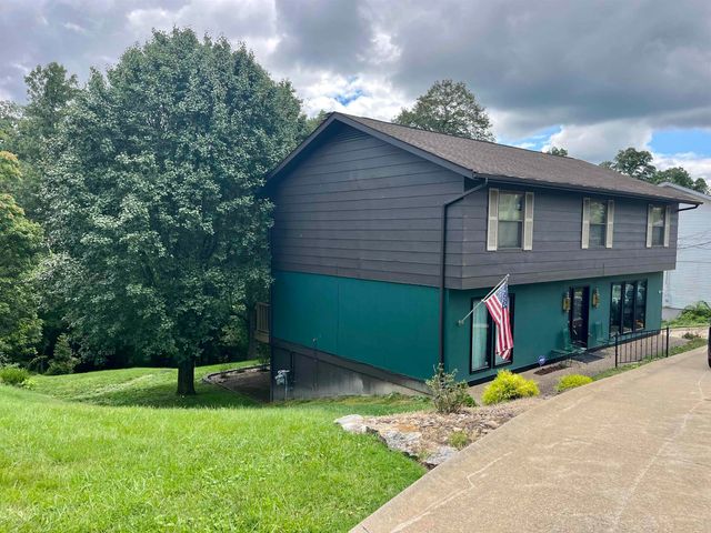 126 Honeysuckle Lane, Huntington, WV 25701