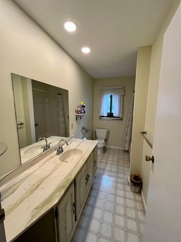 126 Honeysuckle Lane, Huntington, WV 25701