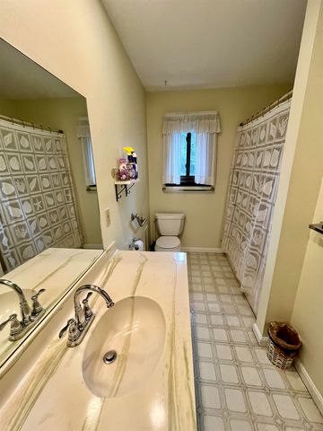 126 Honeysuckle Lane, Huntington, WV 25701