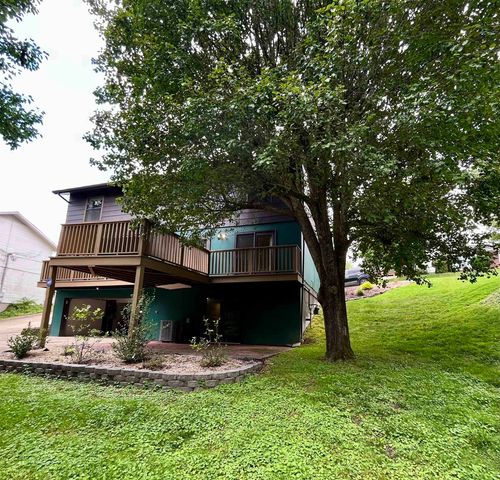 126 Honeysuckle Lane, Huntington, WV 25701
