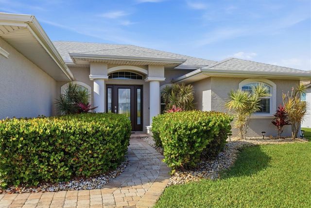 15738 APPLEWHITE CIRCLE, Port Charlotte, FL 33981
