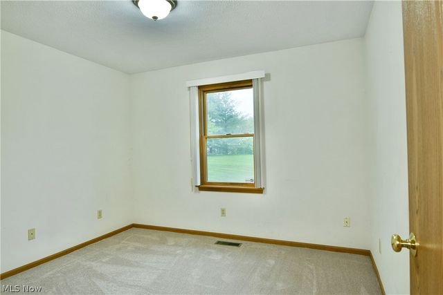5180 Winthrop Drive, Austintown, OH 44515