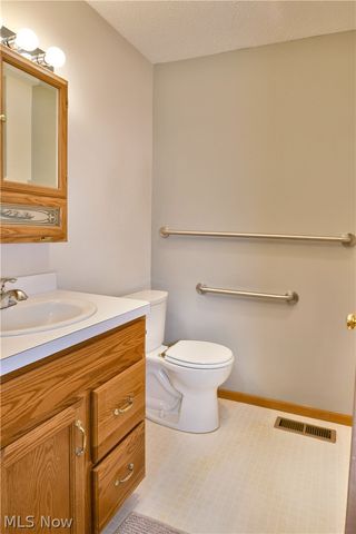 5180 Winthrop Drive, Austintown, OH 44515