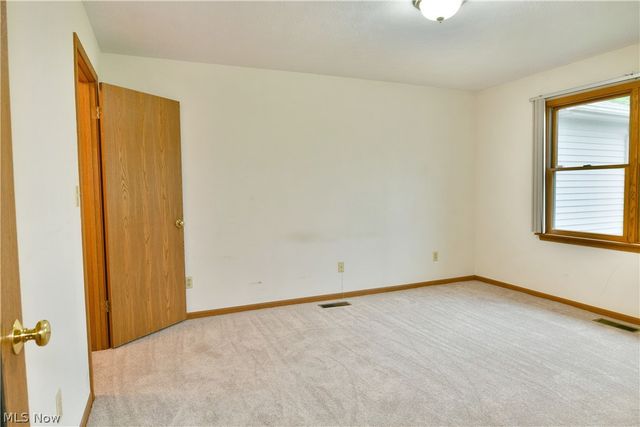 5180 Winthrop Drive, Austintown, OH 44515