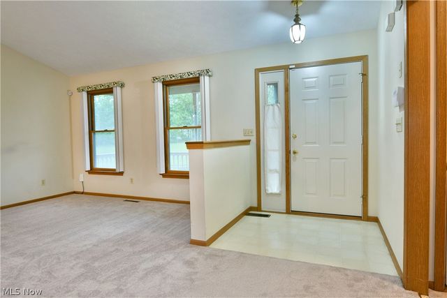 5180 Winthrop Drive, Austintown, OH 44515