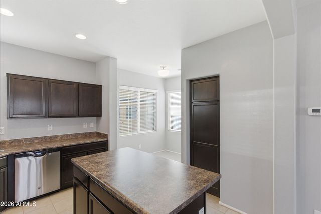 7751 W PIPESTONE Place, Phoenix, AZ 85035