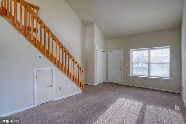 3 WATERFALL DR, Dover, DE 19904