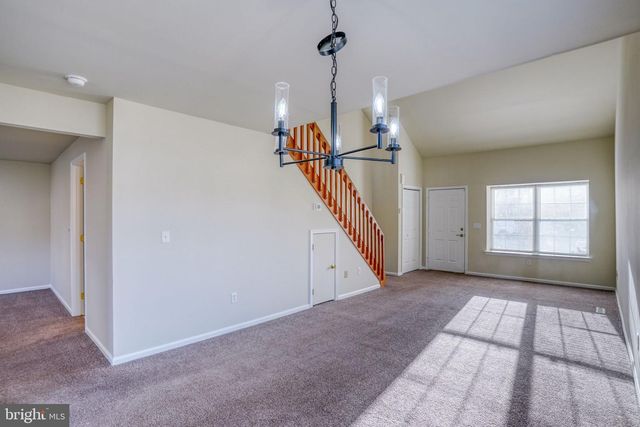 3 WATERFALL DR, Dover, DE 19904