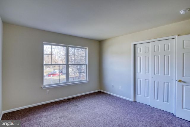 3 WATERFALL DR, Dover, DE 19904