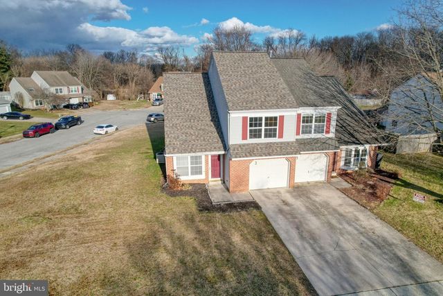 3 WATERFALL DR, Dover, DE 19904
