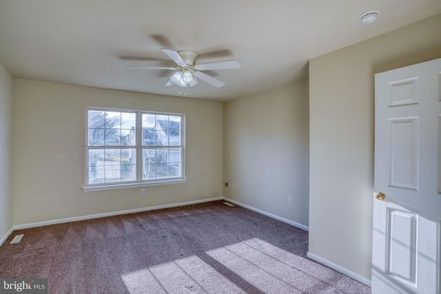 3 WATERFALL DR, Dover, DE 19904