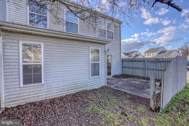 3 WATERFALL DR, Dover, DE 19904