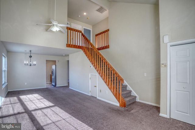 3 WATERFALL DR, Dover, DE 19904