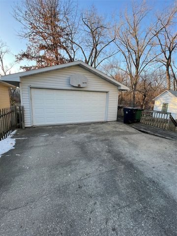 3516 Ashwood Drive, Urbandale, IA 50322