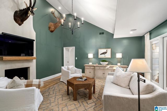 20 EDEN CIRCLE, Mountain Brook, AL 35213