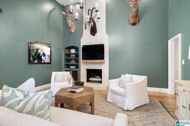 20 EDEN CIRCLE, Mountain Brook, AL 35213