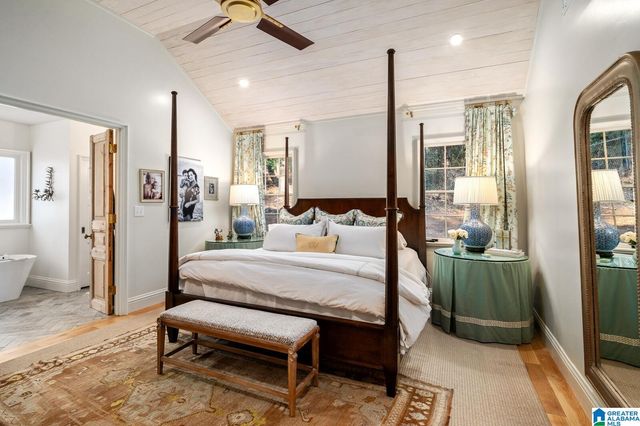 20 EDEN CIRCLE, Mountain Brook, AL 35213