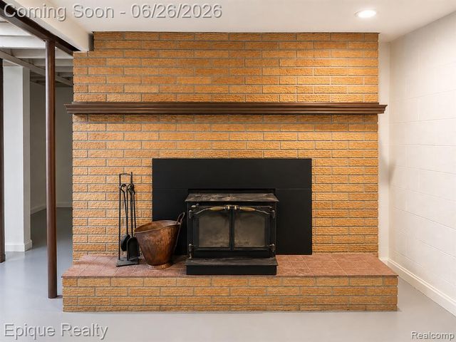 43899 Crowley Road, Belleville, MI 48111