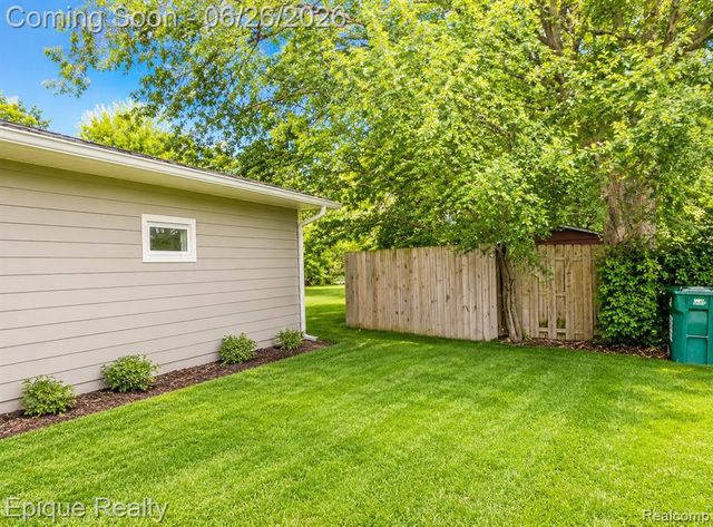 43899 Crowley Road, Belleville, MI 48111