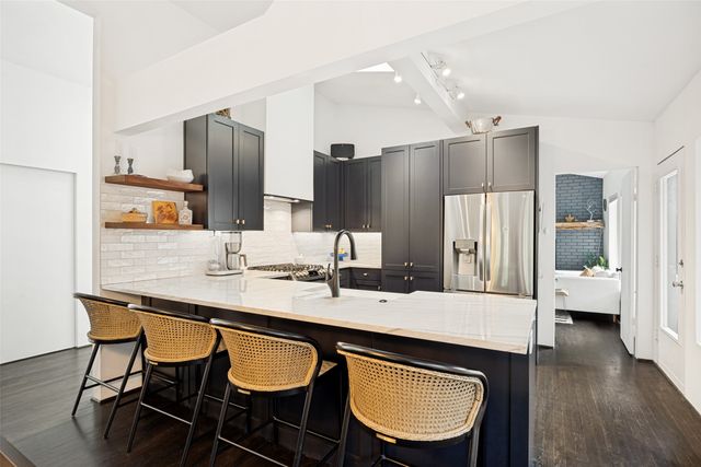 9903 Lakemont Drive, Dallas, TX 75220