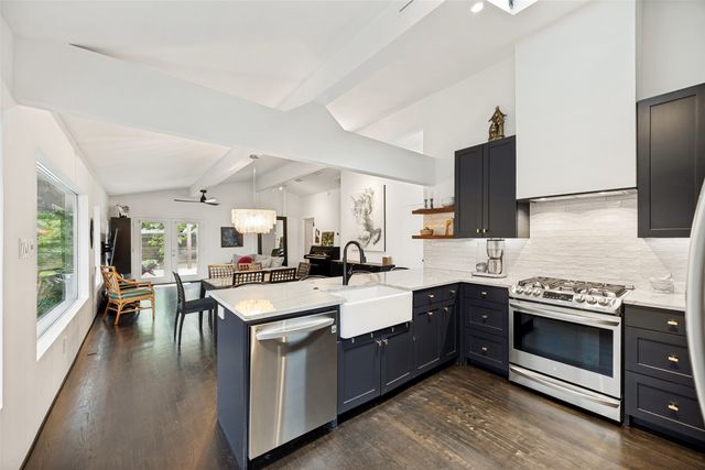 9903 Lakemont Drive, Dallas, TX 75220